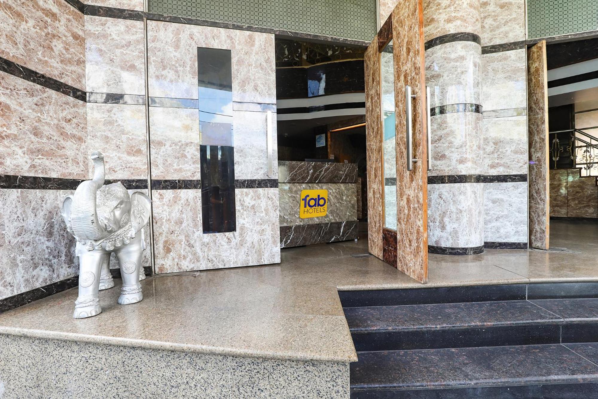 Fabhotel Chamiers Park - Nandanam เชนไน ภายนอก รูปภาพ